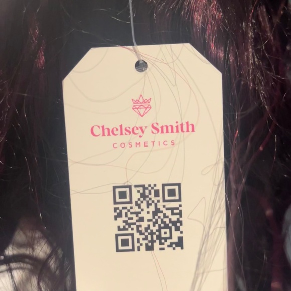 Chelsey Smith Burgundy Wig - Picture 7 of 10